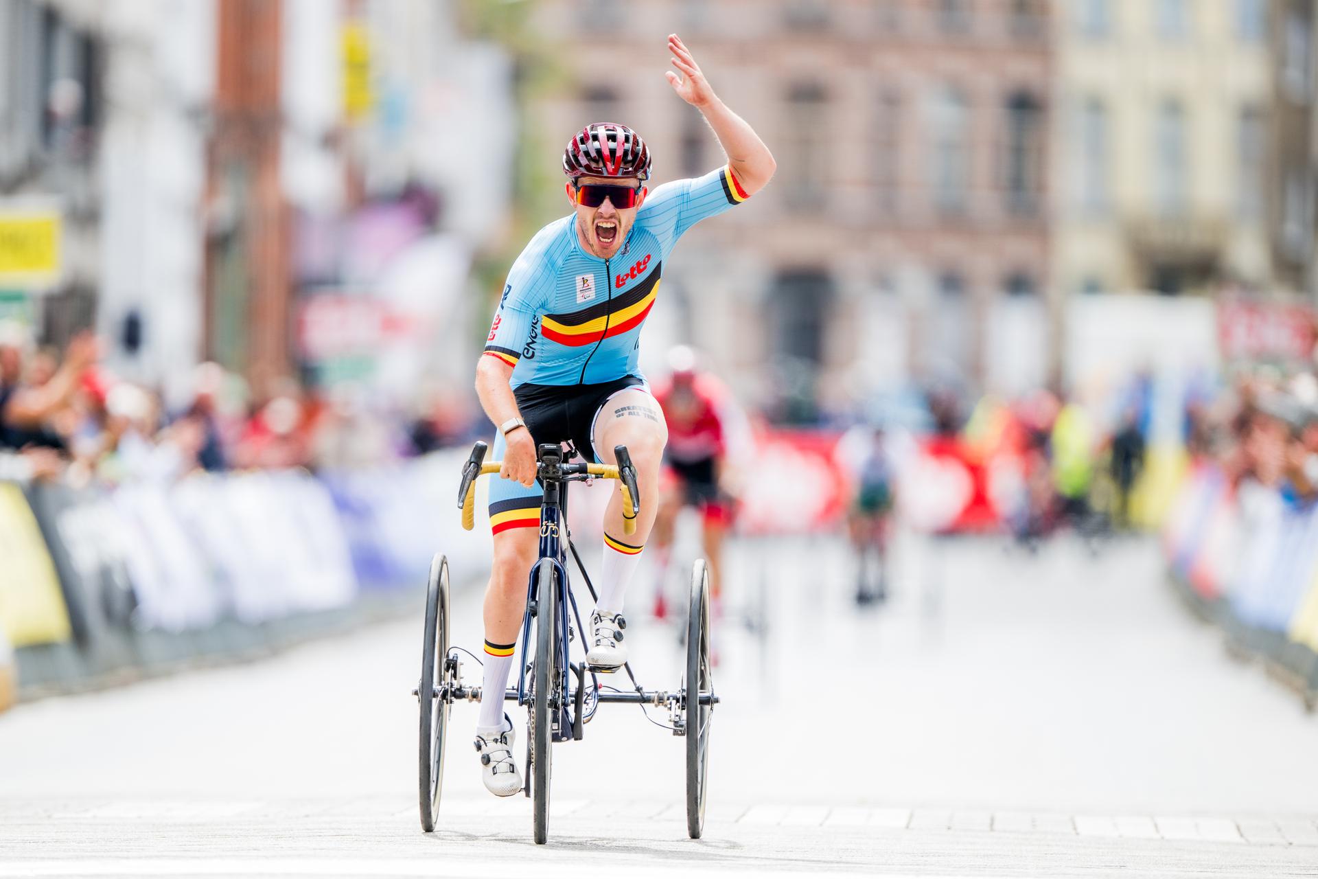Belgium Tim Celen (MT2) pictured in action during the road race at the UCI Para-cycling Road World Championships, Saturday 30 August 2025, in Ronse. The UCI Para-Cycling Road World Championships take place from 28 to 31 Augustus in Ronse. BELGA PHOTO JASPER JACOBS
