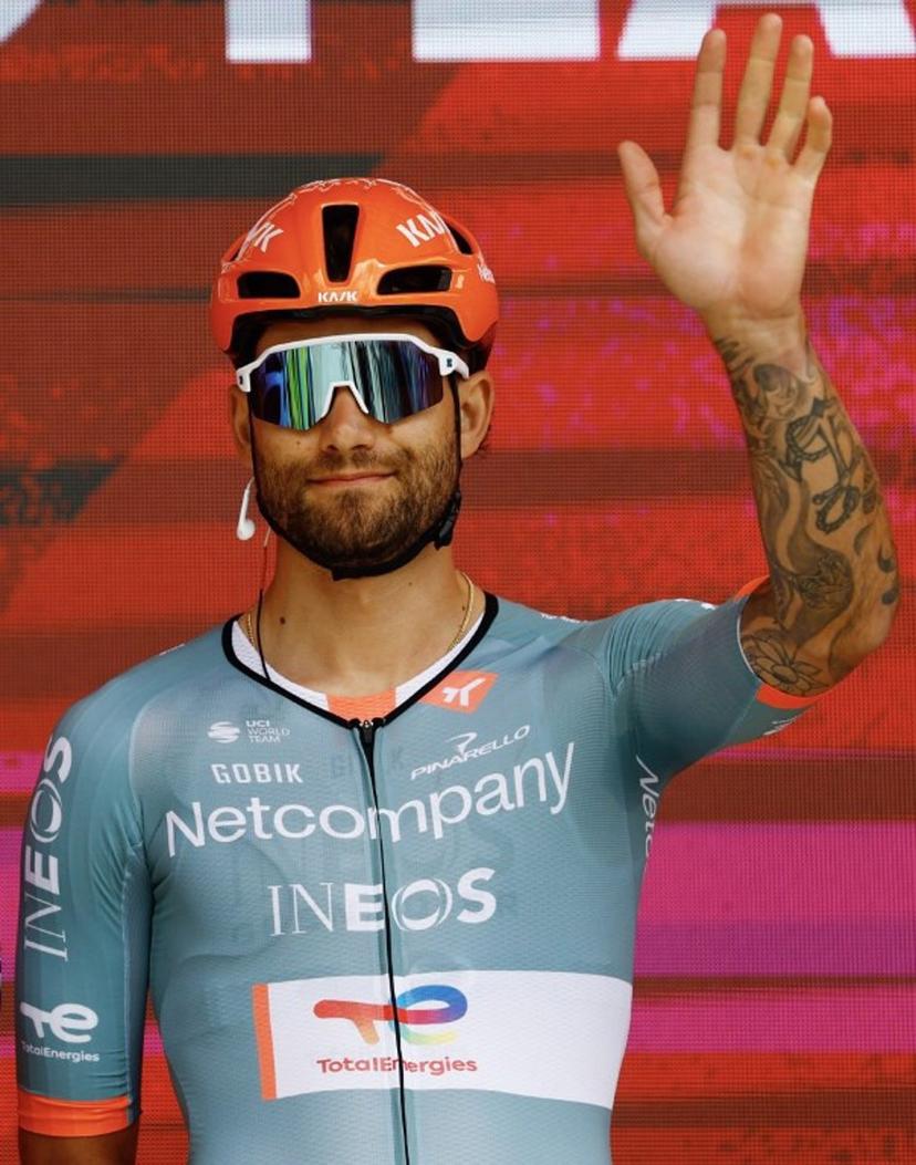 INEOS Grenadiers Italian rider Filippo Ganna waves during the presentation of the teams prior the start of the 2nd stage of the Giro d'Italia 2026 - Tour of Italy cycling race between Burgas and Veliko Tarnovo, Bulgaria, on May 9, 2026.  Luca Bettini / AFP