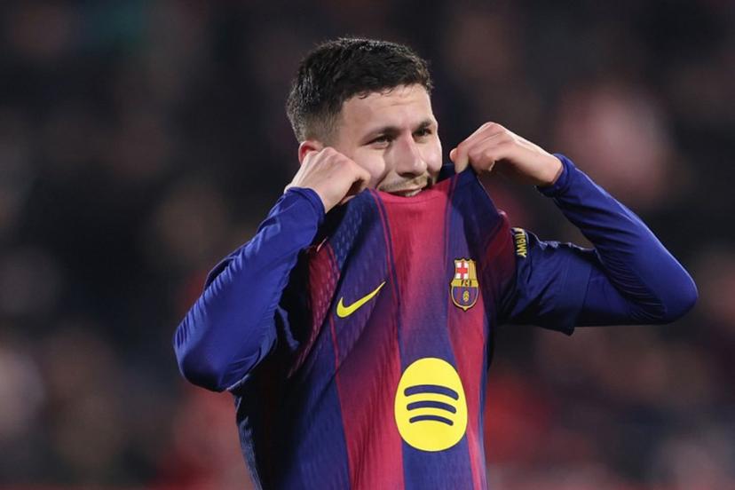 Barcelona's Swedish forward #19 Roony Bardghji reacts after losing during the Spanish league football match between Girona FC and FC Barcelona at Montilivi Stadium in Girona on February 16, 2026. Josep LAGO / AFP