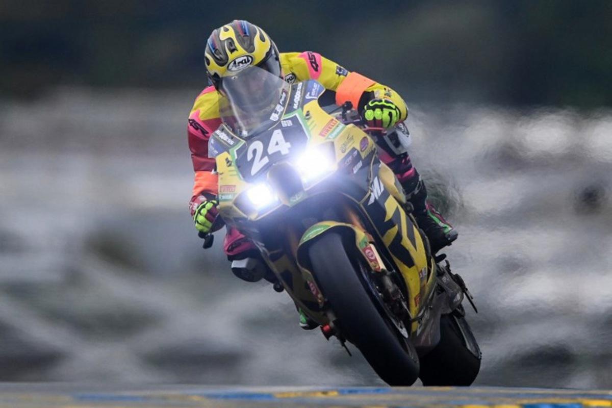 Kawasaki ZX 10R Formula EWC Belgian rider N°24 Loris Cresson competes during the 48th Le Mans 24-hours endurance moto race, in Le Mans, northwestern France, on April 20, 2025. JEAN-FRANCOIS MONIER / AFP