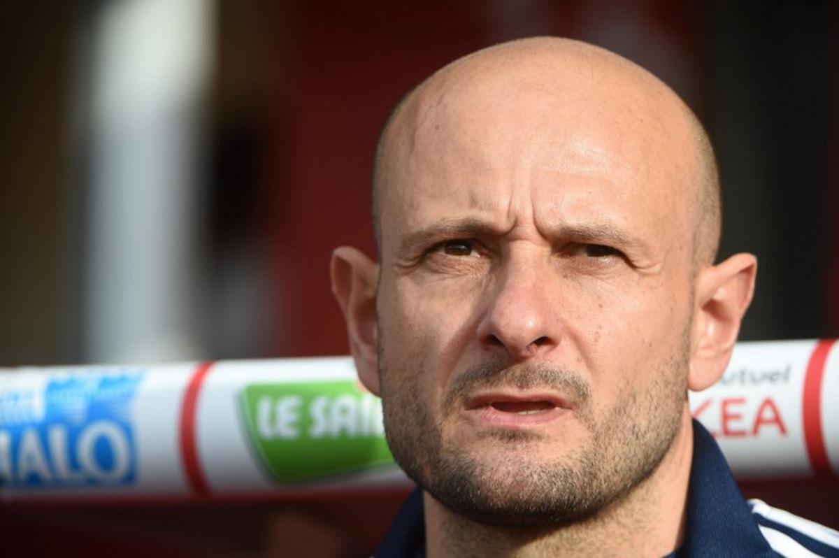 Brest's French goalkeeping coach and alternate head coach Julien Lachuer looks on during the French L1 football match between Stade Brestois 29 (Brest) and ES Troyes AC at the Francis Le Ble stadium in Brest on November 13, 2022. Jean-Francois MONIER / AFP