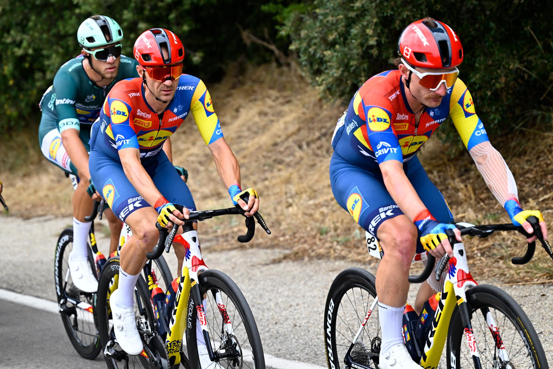 Italian Jonathan Milan of Lidl-Trek, Belgian Edward Theuns of Lidl-Trek and Italian Simone Consonni of Lidl-Trek pictured in action during stage 17 of the 2025 Tour de France cycling race, from Bollene to Valence (161km), on Wednesday 23 July 2025 in France. The 112th edition of the Tour de France starts on Saturday 5 July in Lille, France, and will finish in Paris, France on the 27th of July. BELGA PHOTO JASPER JACOBS