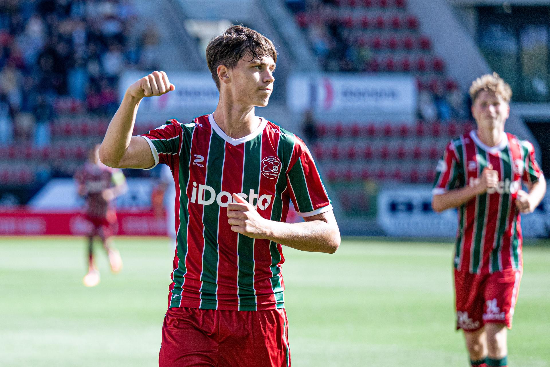 Essevee's Zalan Atrok and Essevee's Thomas Claes celebrate after scoring during a soccer match between Zulte Waregem and SK Beveren, Saturday 22 August 2026 in Waregem, on day 3 of the 2026-2027 'Jupiler Pro League' first division of the Belgian championship. BELGA PHOTO EMILE WINDAL
