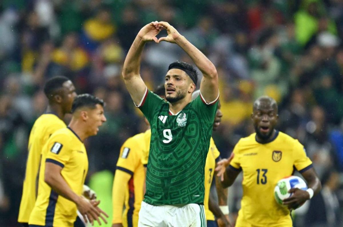 Mexico's forward #09 Raul Jimenez celebrates scoring his team's second goal during the 2026 World Cup round of 32 football match between Mexico and Ecuador at the Mexico City Stadium in Mexico City on June 30, 2026. Yuri CORTEZ / AFP