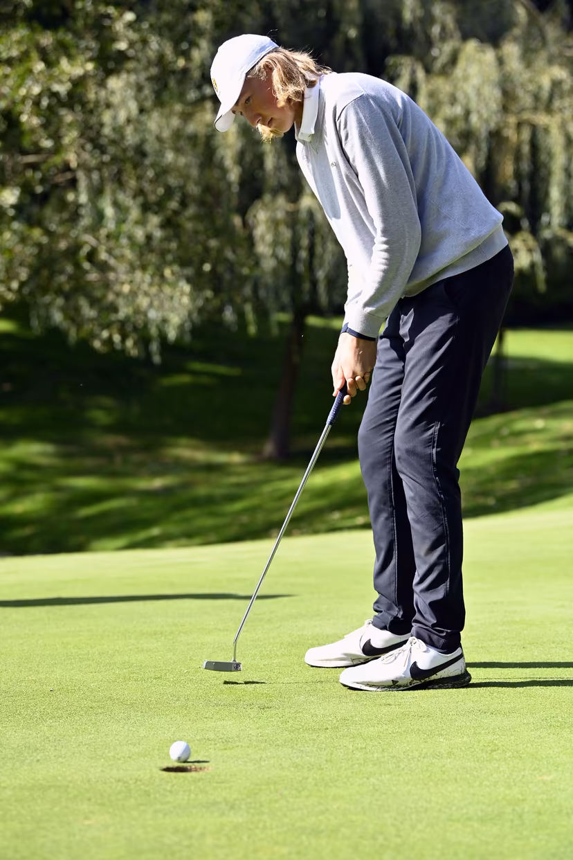 golf player Ryan Lundh pictured during the 'Golf to Paris' event organised by the BOIC-COIB Belgian olympic committee, Tuesday 4 October 2022, in La Tournette golf in Nivelles. BELGA PHOTO ERIC LALMAND