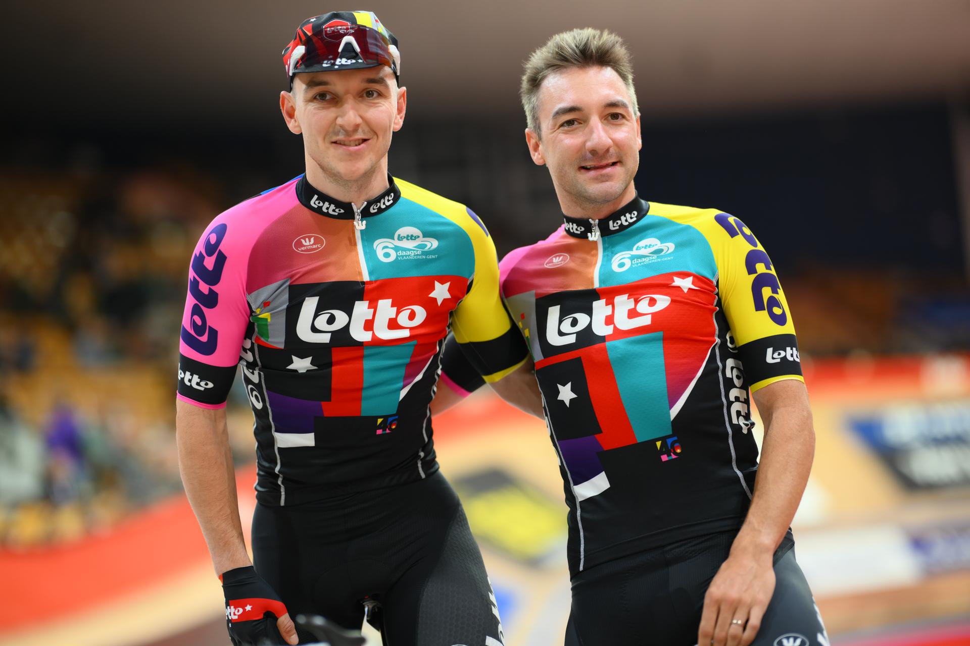 Belgian Jasper De Buyst and Italian Elia Viviani pictured during the first day of the Zesdaagse Vlaanderen-Gent six-day indoor track cycling event at the indoor cycling arena 't Kuipke, Tuesday 18 November 2025, in Gent. BELGA PHOTO DAVID PINTENS