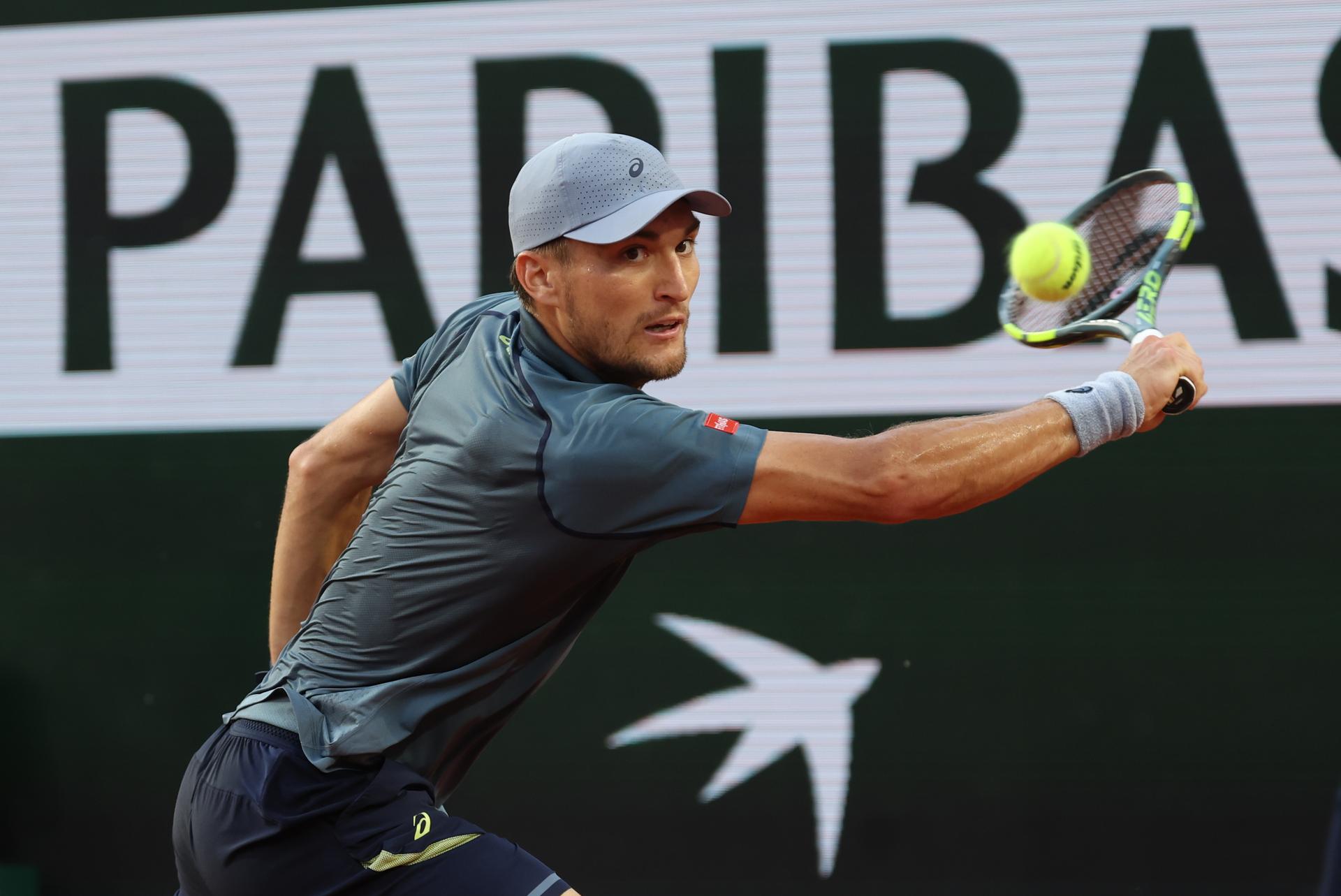 Belgian Raphael Collignon pictured in action during a tennis match against US Shelton, in the second round of the men's singles at the Roland Garros French Open tennis tournament, in Paris, France, Thursday 28 May 2026. This year's tournament takes place from 18 May to 07 June. BELGA PHOTO VIRGINIE LEFOUR