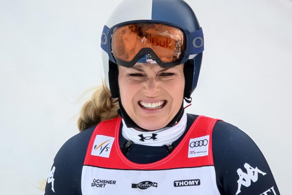 US' Lindsey Vonn reacts after crashing as she competes in the women's downhill race part of the FIS Alpine Ski World Cup 2025-2026, in Crans Montana, Switzerland, on January 30, 2026. Fabrice COFFRINI / AFP