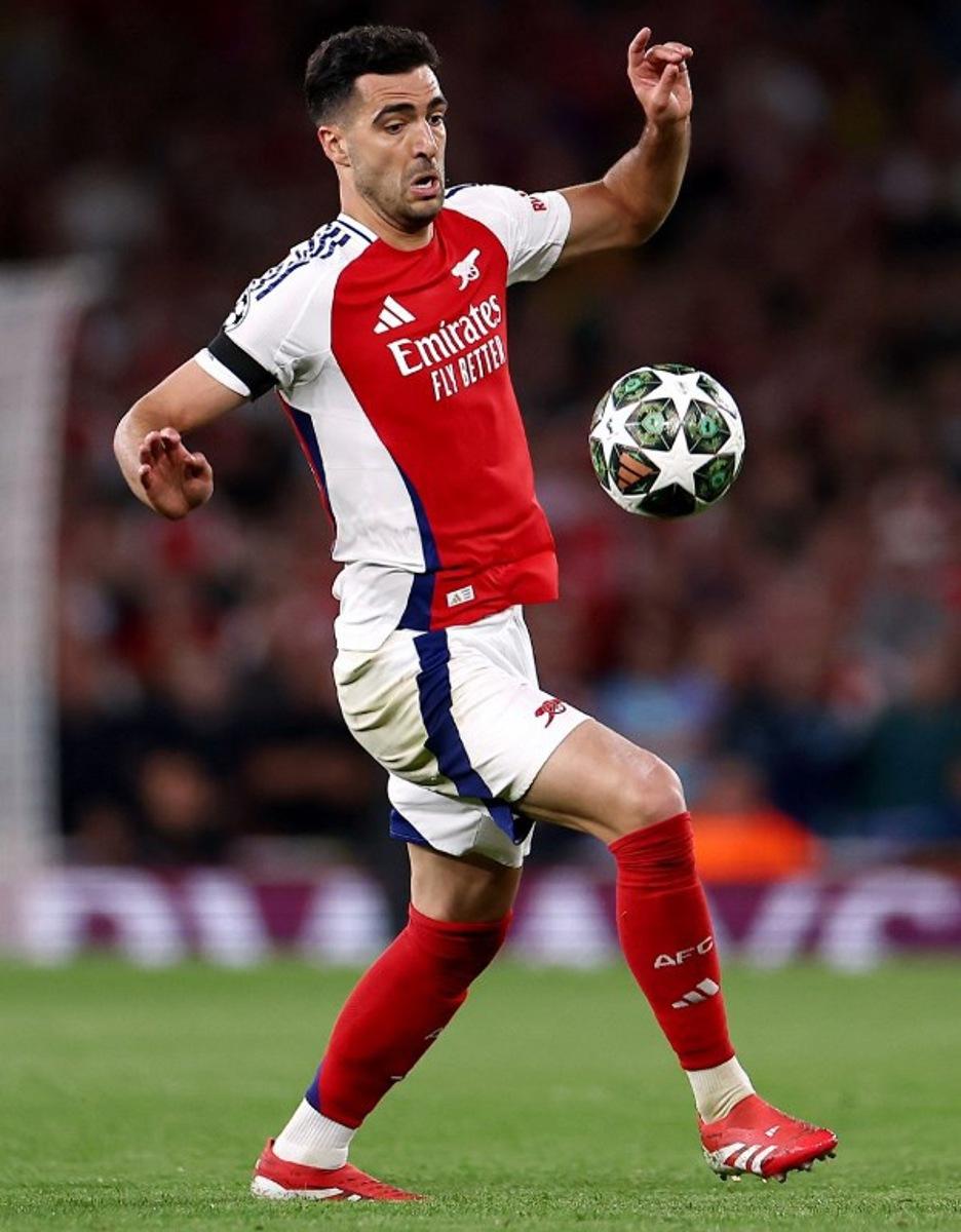 Arsenal's Spain's forward #23 Mikel Merino controls the ball during the UEFA Champions League Semi-final First Leg football match between Arsenal and Paris Saint-Germain (PSG) at the Emirates Stadium in north London, on April 29, 2025. Paris Saint-Germain (PSG) won 1-0 against Arsenal. FRANCK FIFE / AFP