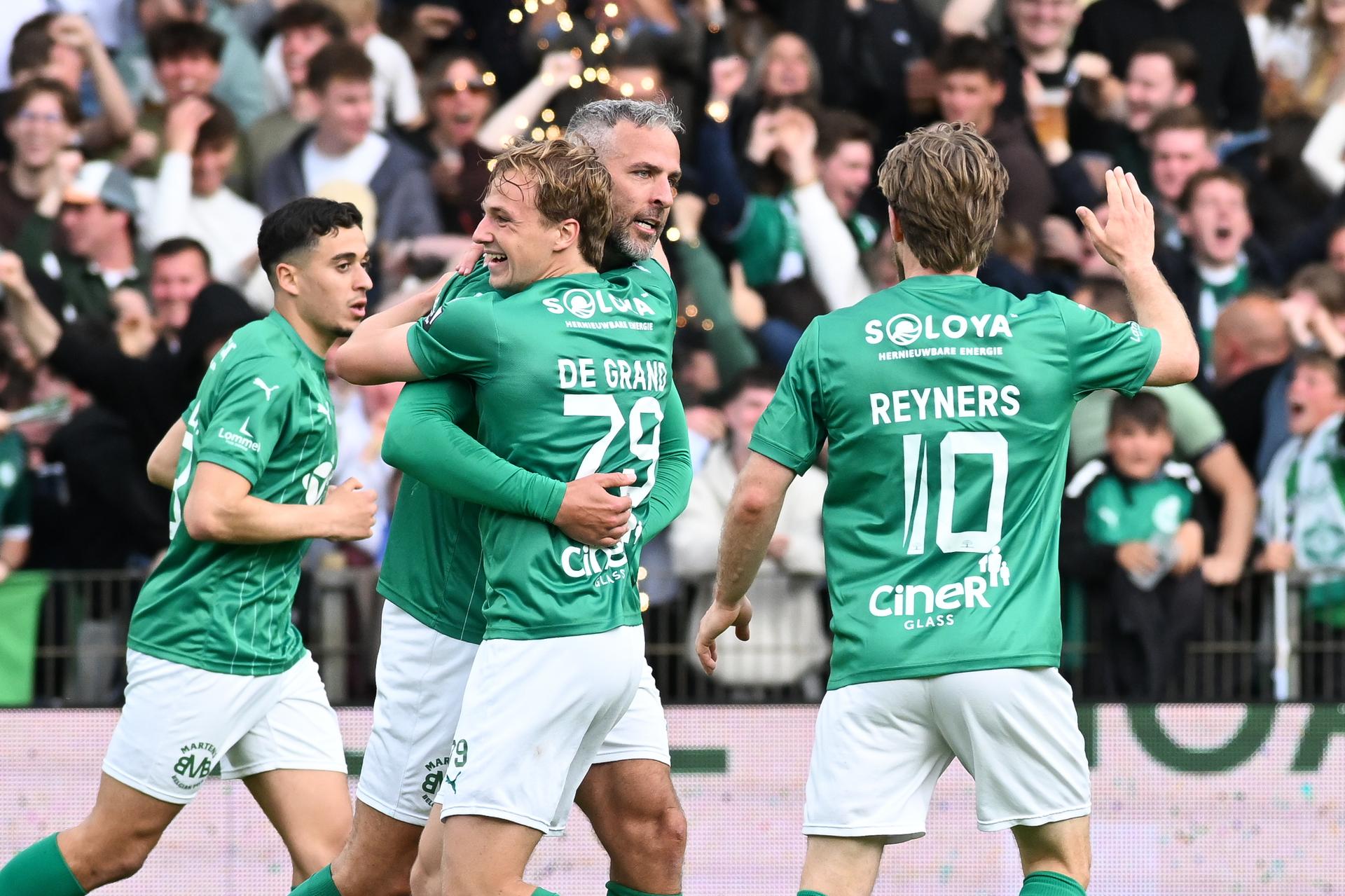 Lommel's Ralf Seuntjens celebrates after scoring during a soccer game between Lommel SK and FCV Dender EH, Sunday 17 May 2026 in Lommel, the return leg of the Final of the Promotion Play-Offs of the 2025-2026 'Challenger Pro League' 1B second division of the Belgian championship. BELGA PHOTO JILL DELSAUX