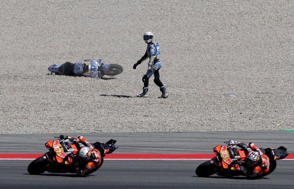 BK8 Gresini Racing MotoGP team's Spanish MotoGP rider Alex Marquez is pictured after falling during the MotoGP Sprint Race of the Moto Grand Prix of Catalonia at the Circuit de Catalunya on September 6, 2024 in Montmelo on the outskirts of Barcelona. Lluis GENE / AFP