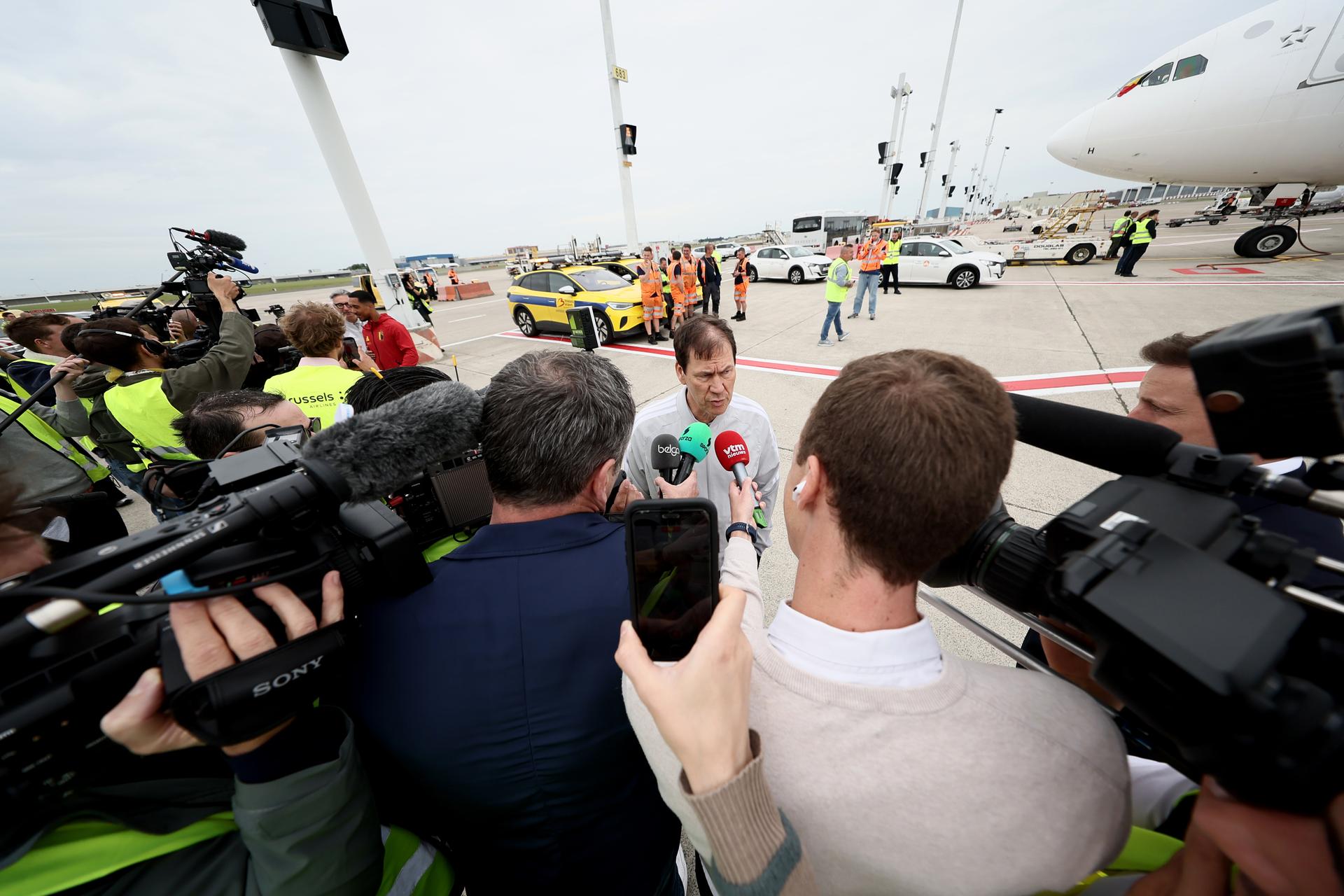 Belgium's head coach Rudi Garcia talks to the press at the departure of Belgian national soccer team the Red Devils from Brussels Airport, Monday 08 June 2026, in Zaventem. The Red Devils fly to their base camp in Seattle for the FIFA World Cup 2026 which is held in the United States, Canada and Mexico. BELGA PHOTO BRUNO FAHY