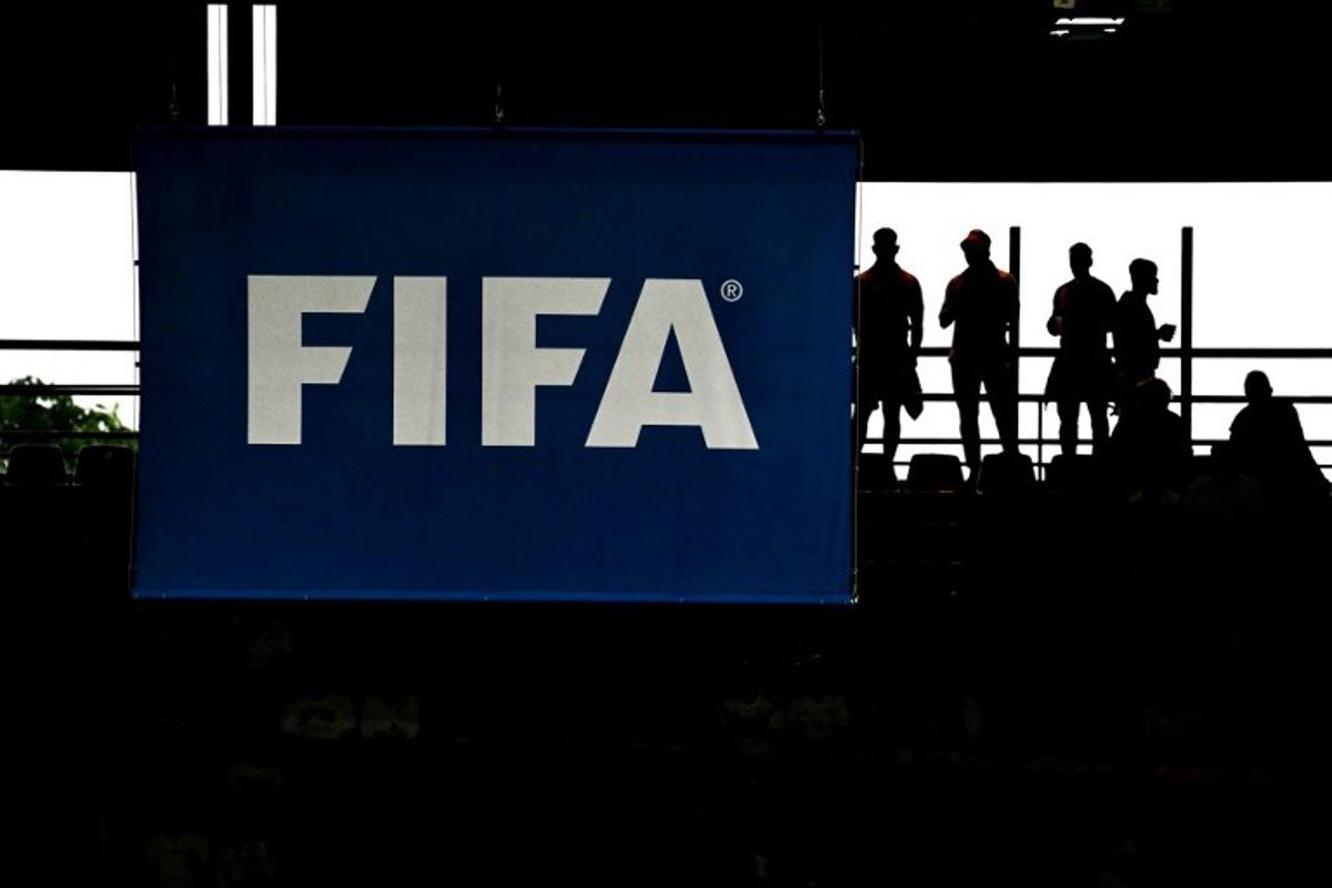 Spectators wait ahead of the UEFA Euro 2024 round of 16 football match between Spain and Georgia at the Cologne Stadium in Cologne on June 30, 2024. Tobias SCHWARZ / AFP