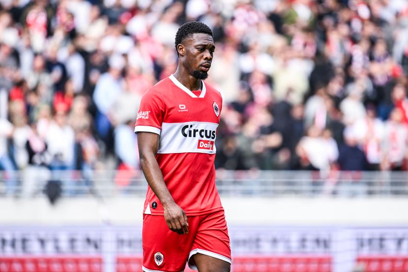 Antwerp's Christopher Scott looks dejected after losing a soccer match between Royal Antwerp FC and Standard de Liege, Sunday 03 May 2026 in Antwerp, on the sixth day of the Europe Play-offs (PO3) of the 2025-2026 'Jupiler Pro League' first division of the Belgian championship. BELGA PHOTO TOM GOYVAERTS