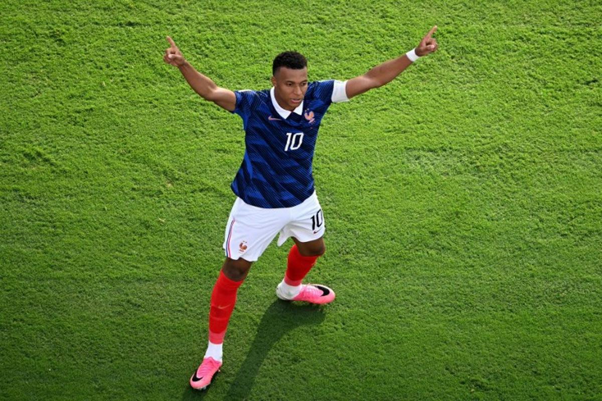 France's forward #10 Kylian Mbappe celebrates scoring his team's third goal during the 2026 World Cup round of 32 football match between France and Sweden at the New York/New Jersey Stadium in East Rutherford on June 30, 2026. MAURO PIMENTEL / AFP