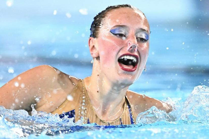 Belgium's artistic swimmer Fien Sandra competes in the women's solo technical artistic swimming final event during the LEN European Aquatics Championships, at the Olympic Aquatics Centre in Saint-Denis, northeastern suburbs of Paris, on August 4, 2026. JULIEN DE ROSA / AFP