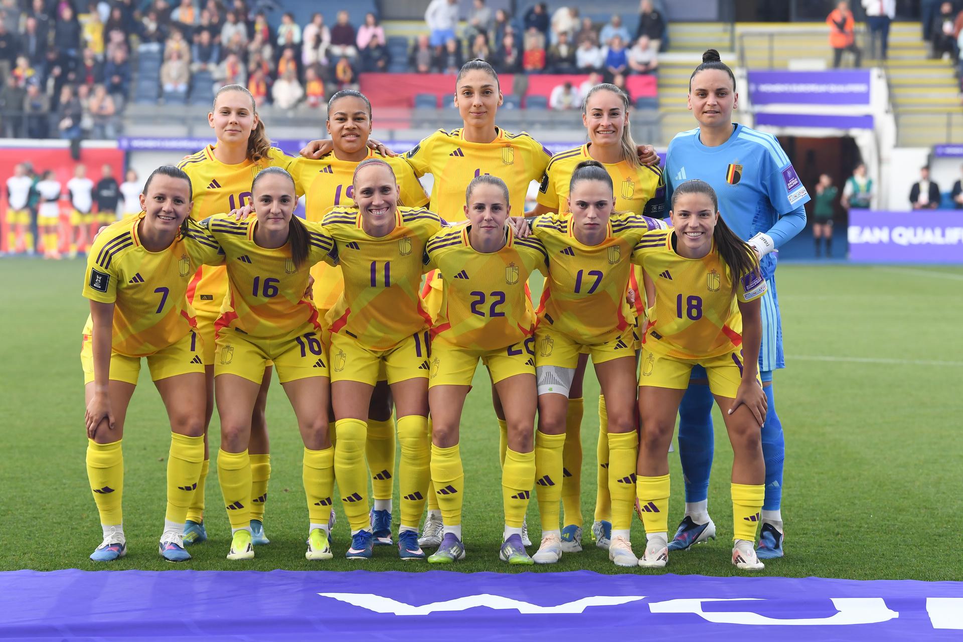 Belgium's players pictured before a soccer game between Belgium's national women's team the Red Flames and Luxembourg, on Friday 05 June 2026 in Leuven, in the fifth of six games of the qualifiers for the 2027 FIFA Women's World Cup. BELGA PHOTO JILL DELSAUX