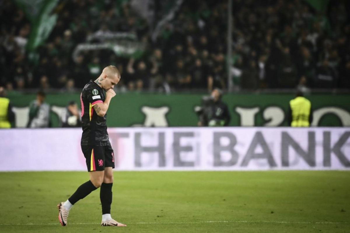 Chelsea's Ukrainian forward #10 Mykhaylo Mudryk celebrates after scoring his team's second goal during the UEFA Conference League, League Phase - Matchday 2, football match between Panathinaikos FC and Chelsea FC at the Olympic Athletic Center in Athens on October 24, 2024. Angelos TZORTZINIS / AFP