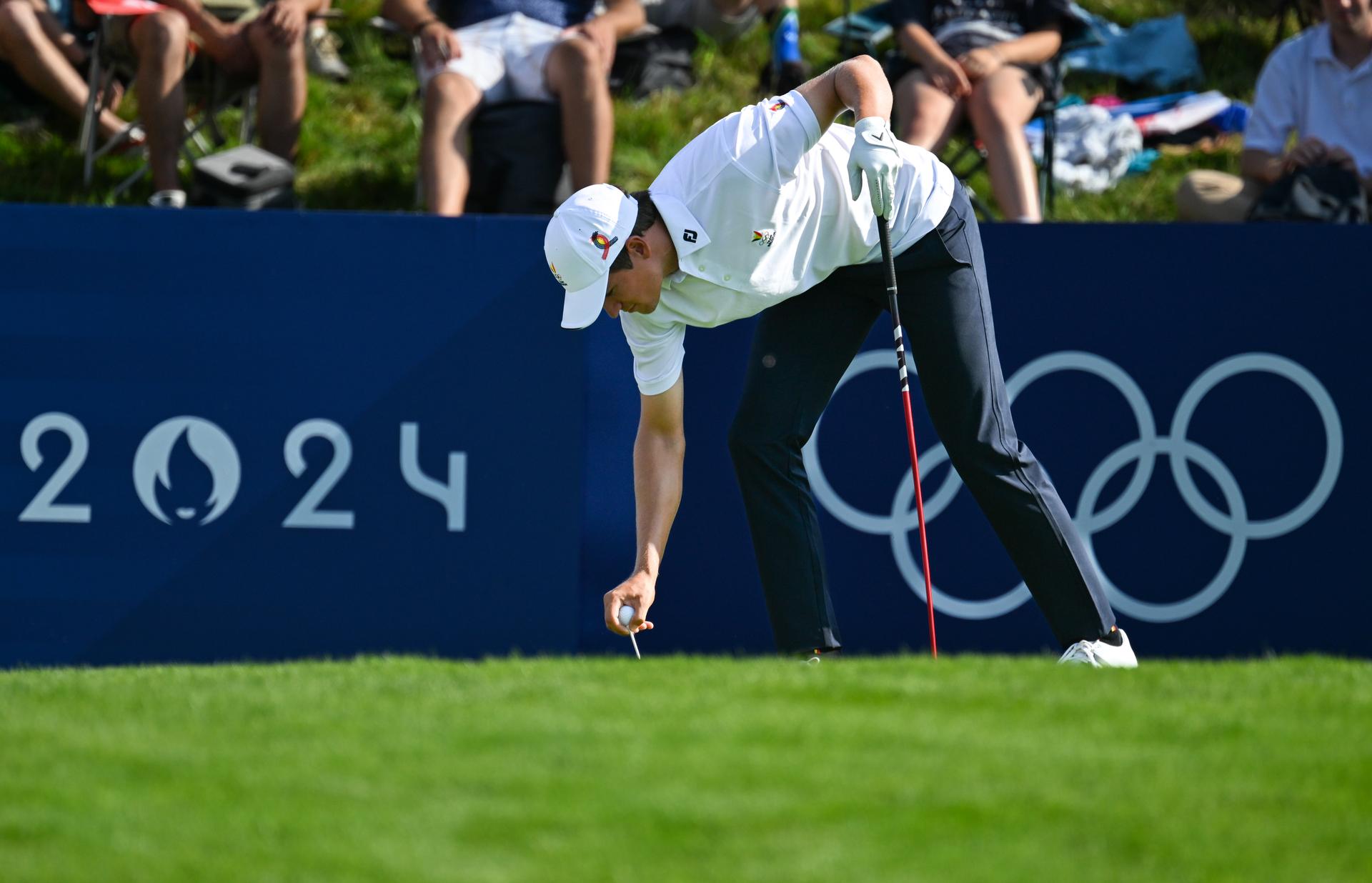 Belgian golfer Adrien Dumont de Chassart pictured in action during the men's Men's stroke play golf competition at the Paris 2024 Olympic Games, on Thursday 01 August 2024 in Paris, France. The Games of the XXXIII Olympiad are taking place in Paris from 26 July to 11 August. The Belgian delegation counts 165 athletes competing in 21 sports. BELGA PHOTO ANTHONY BEHAR ** ** *** BENELUX ONLY ***