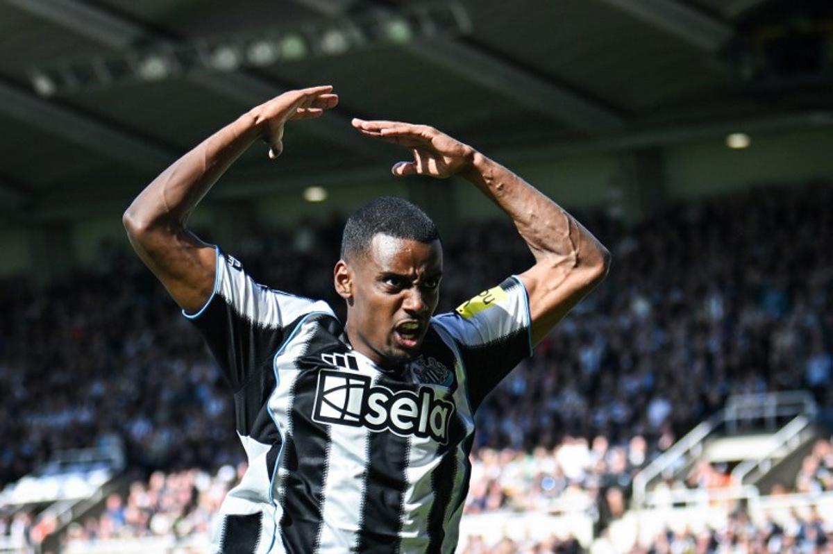 (FILES) Newcastle United's Swedish striker #14 Alexander Isak reacts after a missed chance during the English Premier League football match between Newcastle United and Everton at St James' Park in Newcastle-upon-Tyne, north east England on May 25, 2025. Premier League champions Liverpool have agreed a deal to sign Alexander Isak from Newcastle United for a British record transfer fee, media reports said Monday, September 1. ANDY BUCHANAN / AFP