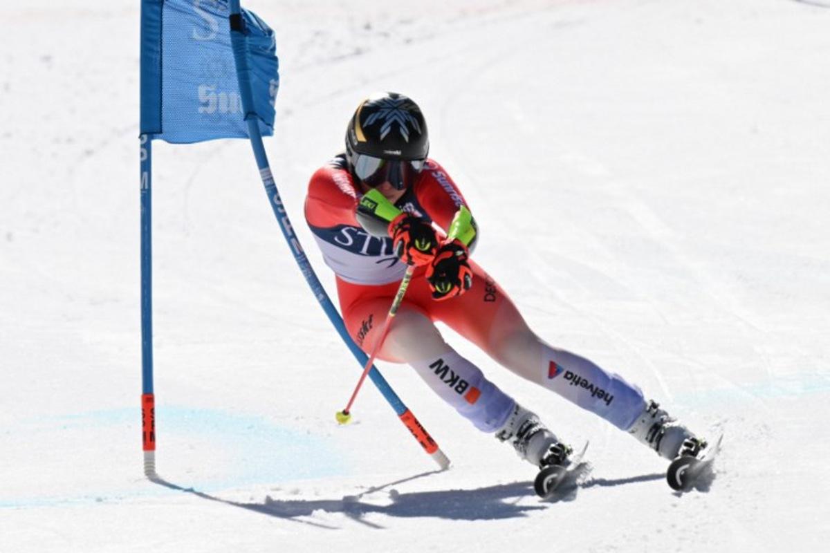 Switzerland's Lara Gut-Behrami rounds a gate to win first place in the second run of the women's Giant Slalom event at the FIS Alpine Skiing World Cup Sun Valley Finals in Sun Valley, Idaho, on March 25, 2025. Patrick T. Fallon / AFP